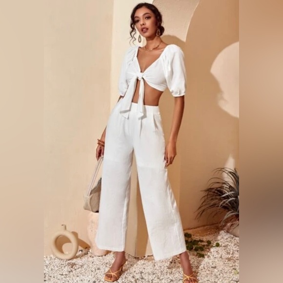 Zara Tops - Zara cropped linen top